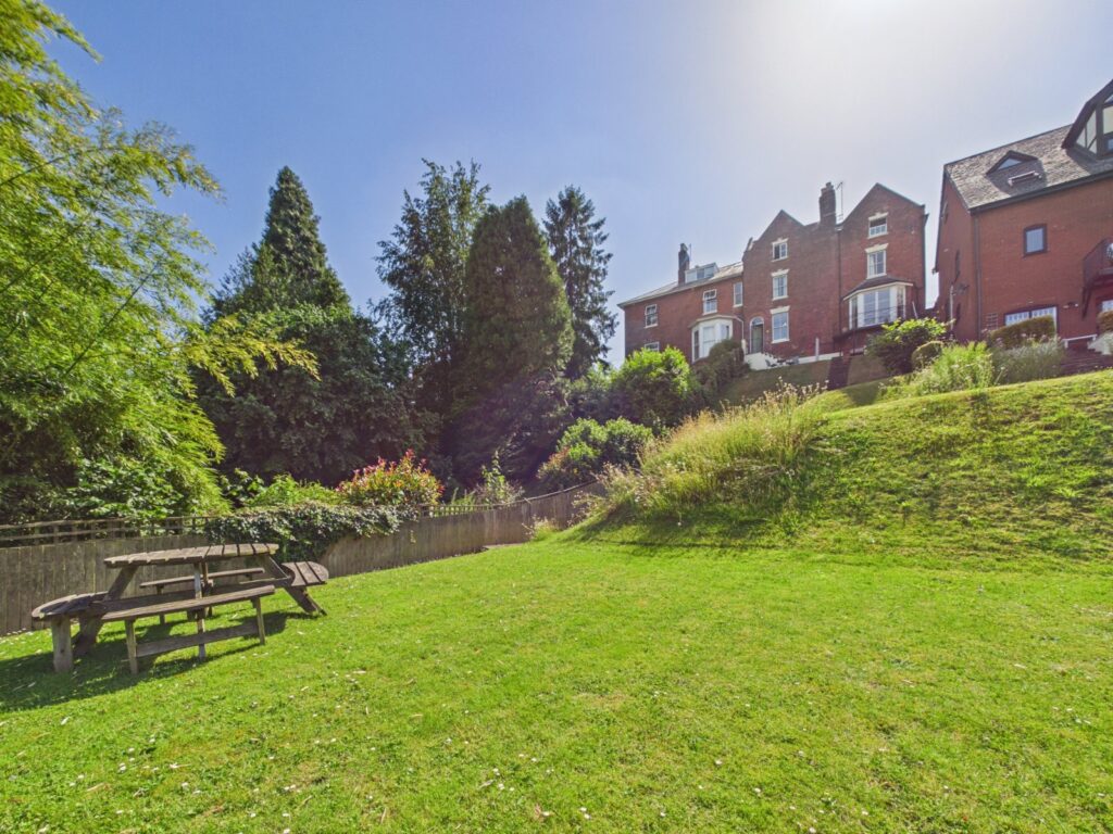 Property Image 0 Image 0