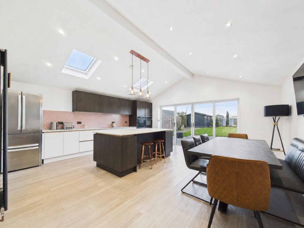 Property Image 0 Image 0
