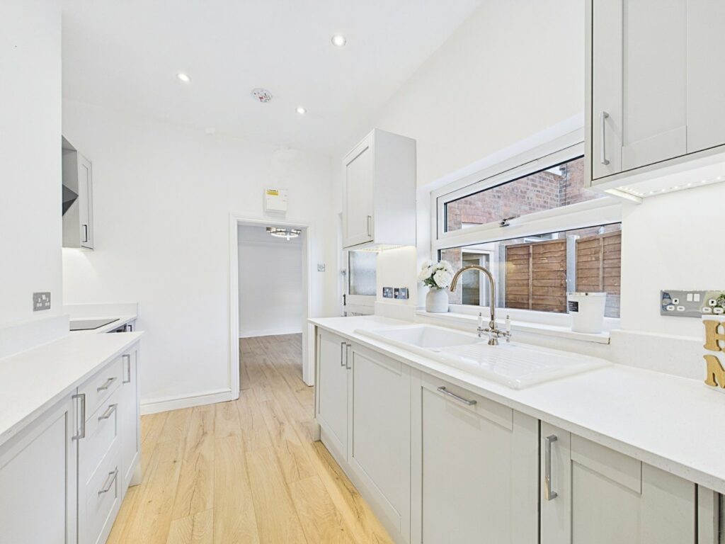 Property Image 0 Image 0