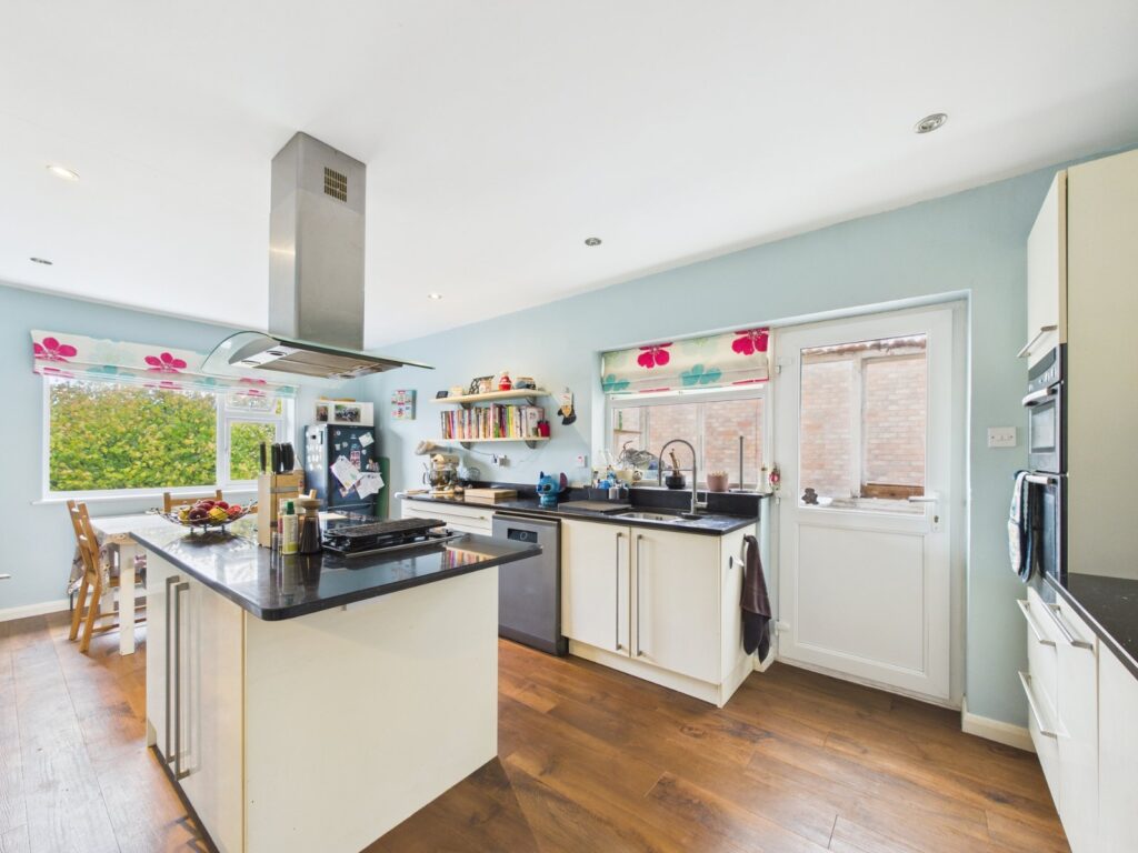 Property Image 0 Image 0