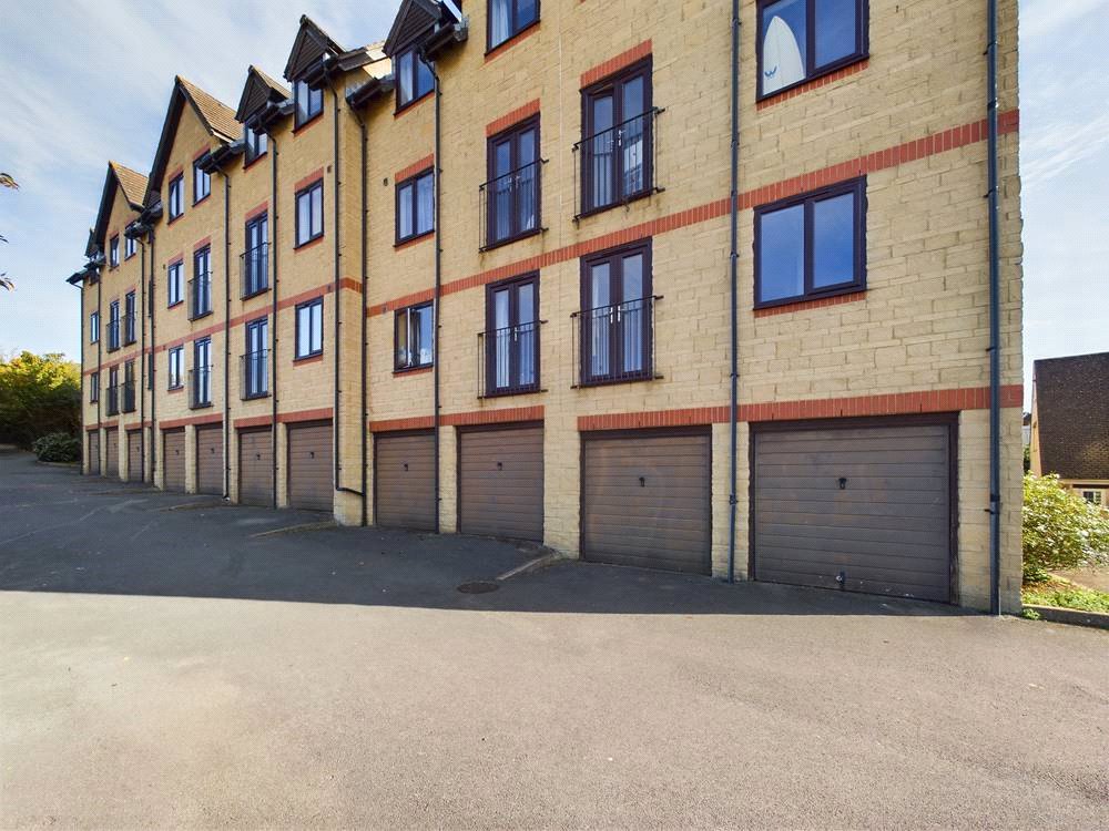 Property Image 0 Image 0