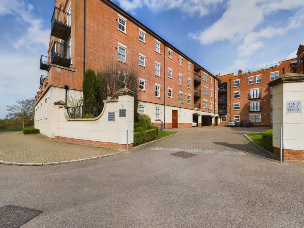 Property Image 0 Image 0