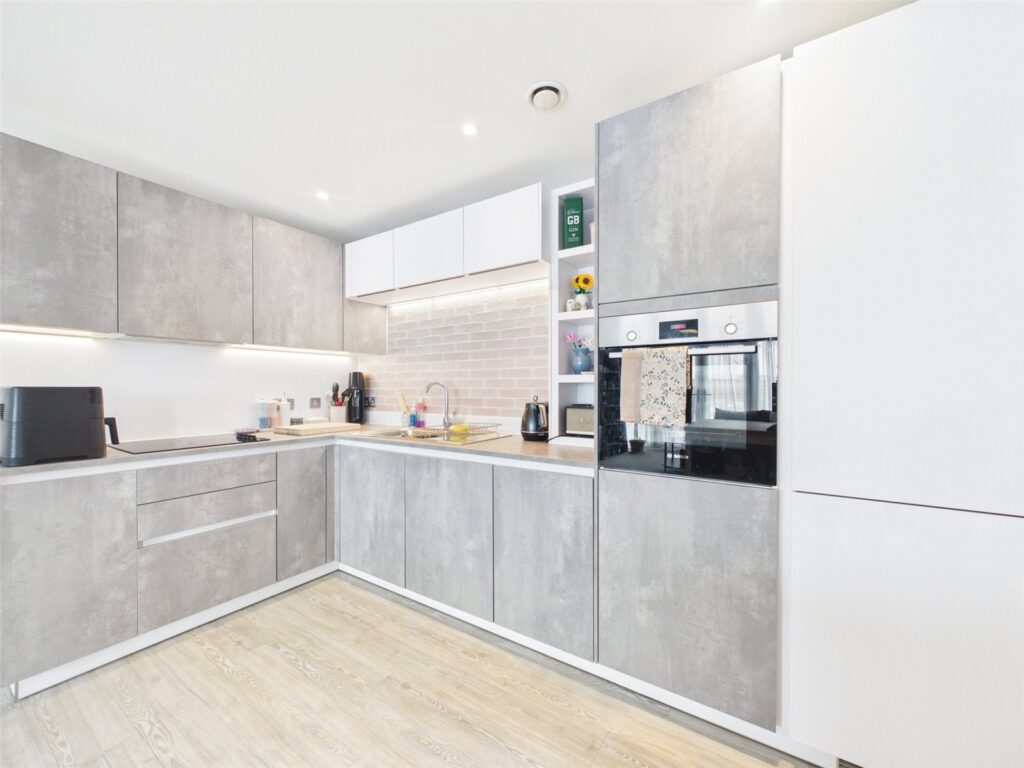 Property Image 0 Image 0