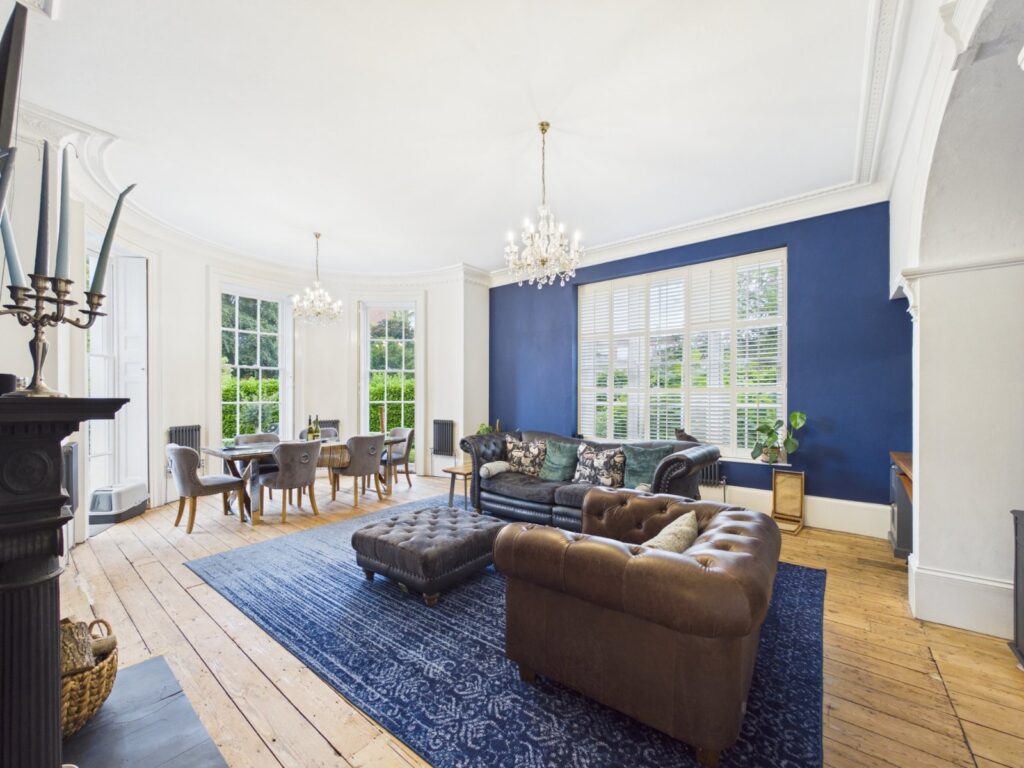 Property Image 0 Image 0