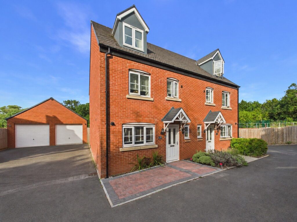 Property Image 0 Image 0
