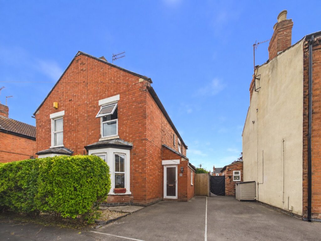 Property Image 0 Image 0