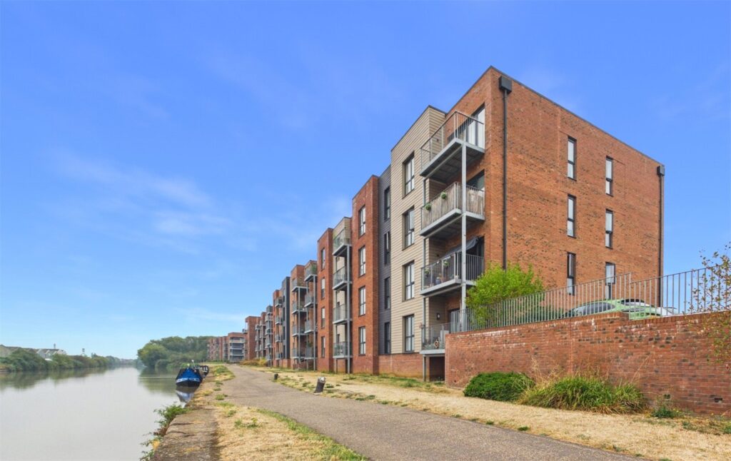 Property Image 0 Image 0